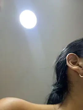 Melissa Rendon online show from July 15, 5:07 pm
