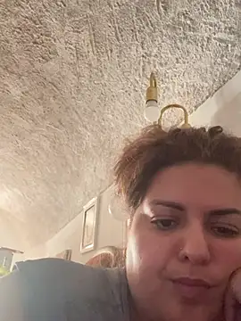Snapshot of velvelshadow chatting on July 16, 12:33 pm velvelshadow online show from July 16, 12:33 pm
