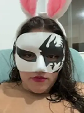 cherrybr01 online show from June 7, 1:32 am