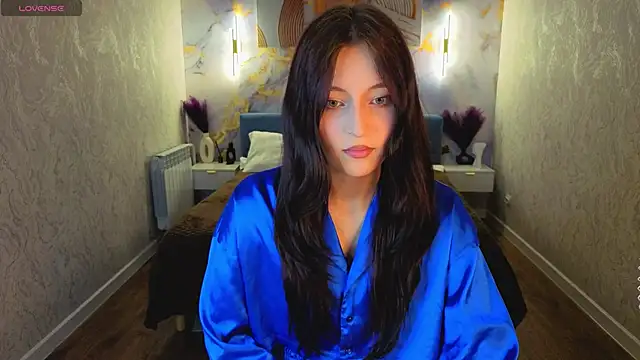 Tracey Gill online show from May 24, 9:14 am
