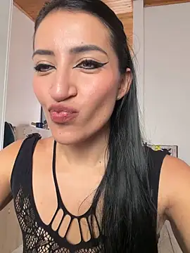 Charlottee01- online show from June 8, 7:36 pm