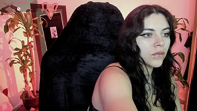 Snapshot of MissCharlottte_18 chatting on July 12, 12:56 am MissCharlottte 18 online show from July 12, 12:56 am