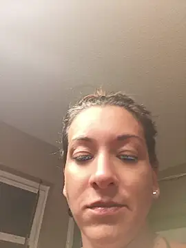 Snapshot of missbellastar chatting on July 7, 7:56 am missbellastar online show from July 7, 7:56 am