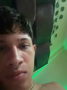 Snapshot of adam_lovee chatting on May 28, 3:48 am adam lovee online show from May 28, 3:48 am