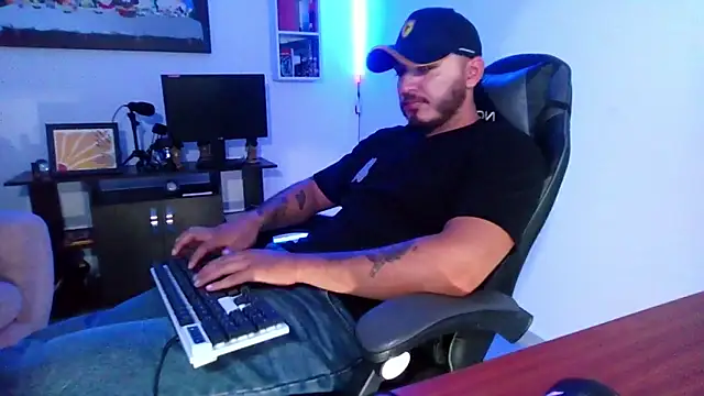 Thiago 420 online show from May 16, 12:07 am