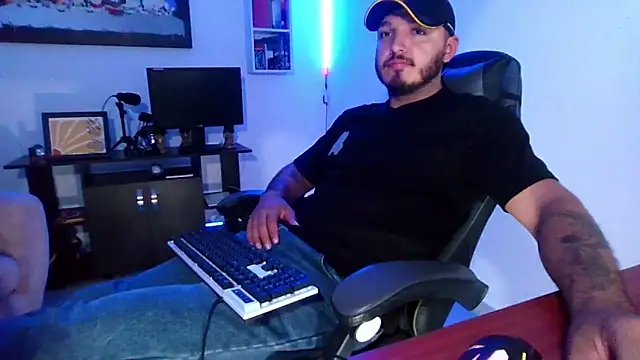 Thiago 420 online show from May 16, 12:18 am