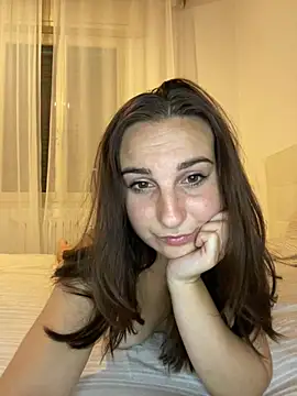 Snapshot of _VelvetNoir_ chatting on July 5, 12:50 am VelvetNoir online show from July 5, 12:50 am