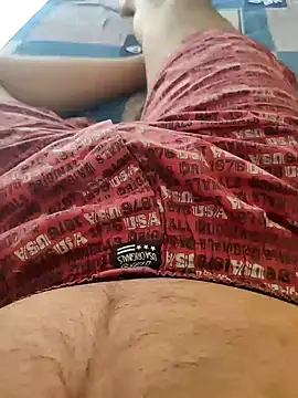 Snapshot of Cuckold_Hub chatting on June 29, 7:25 am Cuckold Hub online show from June 29, 7:25 am
