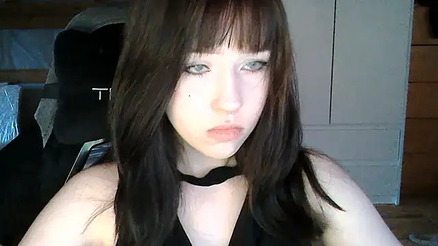 NoirEva online show from May 31, 5:31 pm