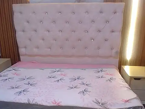 sonyasmithfon online show from May 15, 2:40 am