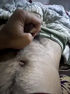 guyswithhardcock online show from May 15, 11:45 pm