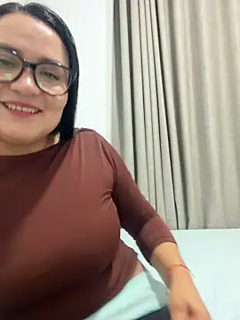 Snapshot of rousee69_ chatting on June 12, 3:49 am rousee69 online show from June 12, 3:49 am
