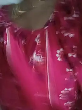 diyadey25012 online show from May 26, 1:29 pm