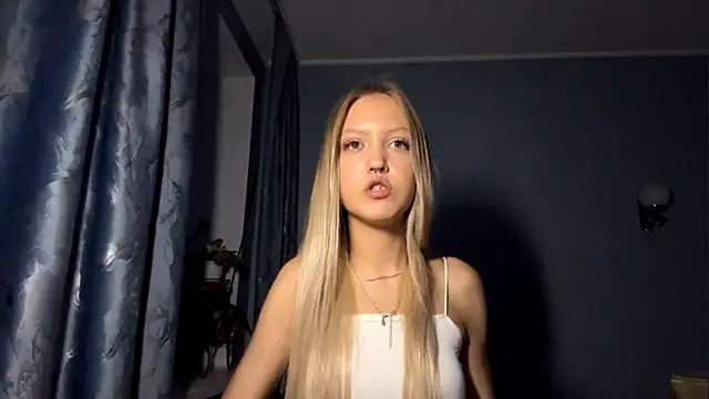 NievesHackey online show from June 16, 3:47 pm