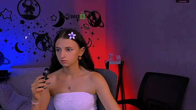 caroline honeyy online show from July 13, 9:01 am