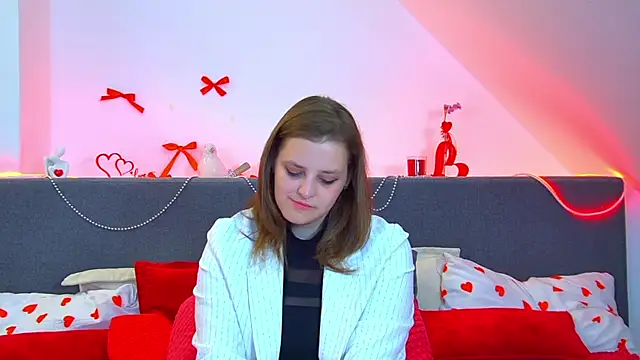 AlexaAvery online show from July 1, 6:59 am
