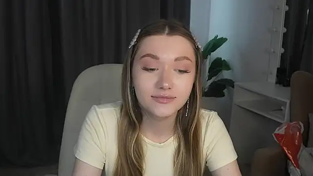 ThanhBuerger online show from May 18, 2:56 pm