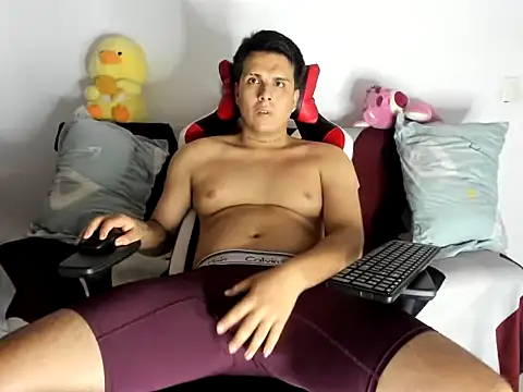 alexerdiego online show from June 12, 11:46 pm
