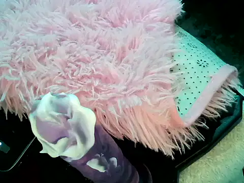 Latinahott1 online show from June 3, 4:23 pm