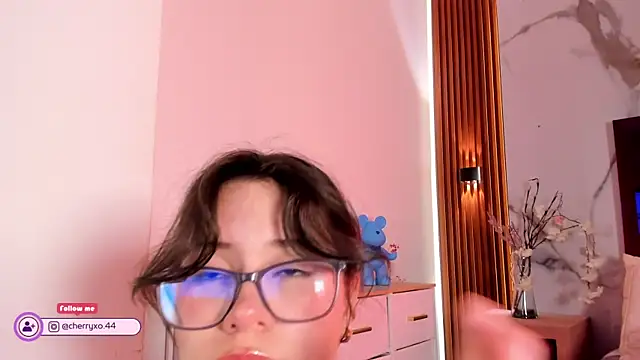 Cherryblossom18  online show from July 14, 2:05 am