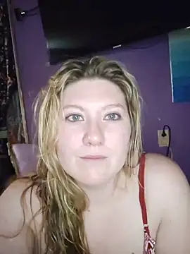 TasteMeVixen69 online show from June 12, 2:32 am