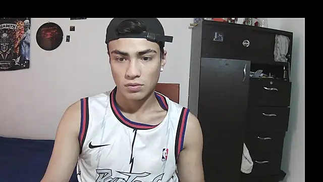 Snapshot of Fenix_hardcock chatting on July 10, 3:36 pm Fenix hardcock online show from July 10, 3:36 pm