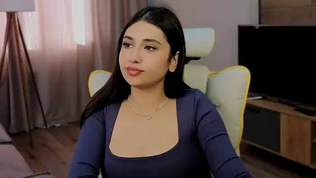 honeylanaa online show from June 8, 4:35 am
