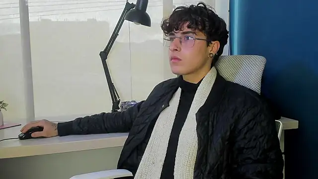 Snapshot of Krown_nox chatting on May 21, 11:17 am Krown nox online show from May 21, 11:17 am