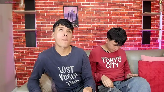 Hoot boyss  online show from July 9, 8:13 pm