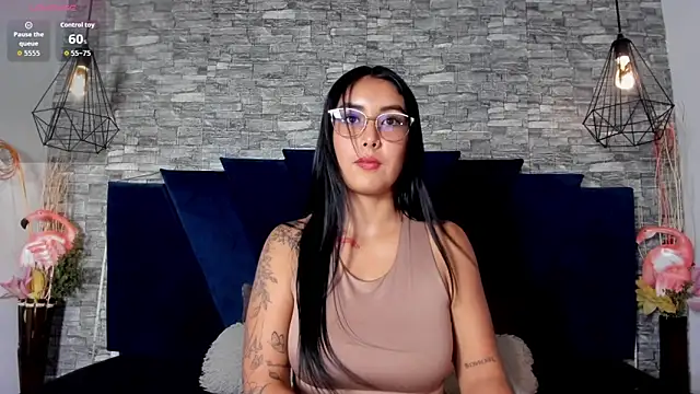 Alaia 22 online show from May 26, 7:32 pm
