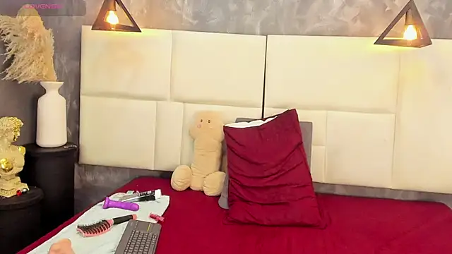 Snapshot of samm_angel chatting on June 29, 10:15 am samm angel online show from June 29, 10:15 am