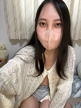 Snapshot of hina_111 chatting on June 27, 5:23 am hina 111 online show from June 27, 5:23 am