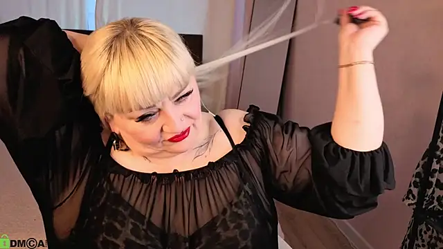 Vera Ross online show from May 27, 1:13 am