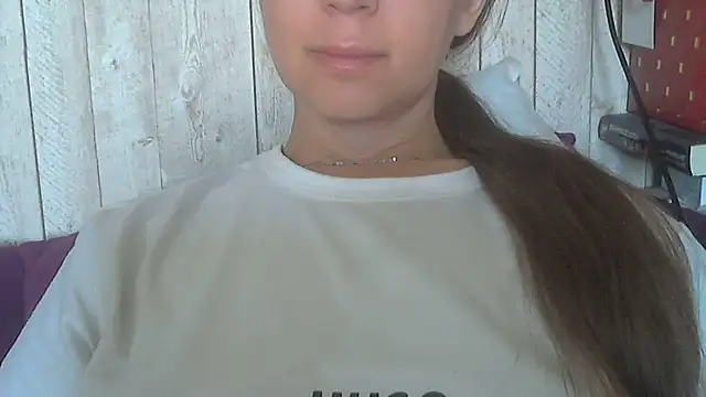 Bella--White online show from May 26, 5:58 am