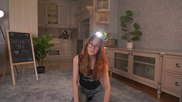 FrediaPfeiff online show from May 23, 12:20 pm