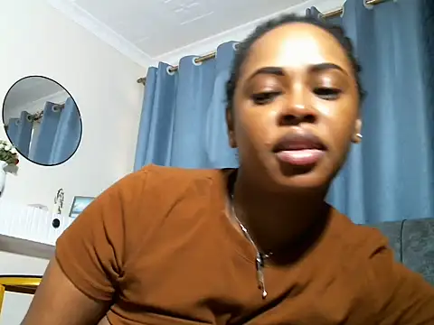 pretty zii online show from July 22, 4:37 am