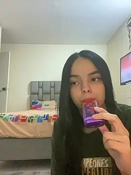 Venusduoxx online show from May 30, 5:48 am
