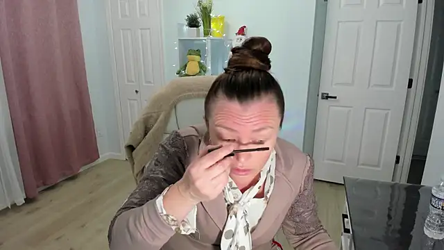 Vika73 online show from December 21, 12:38 pm