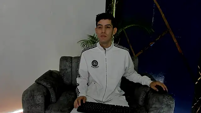 sexy hairy1 online show from June 26, 11:25 am