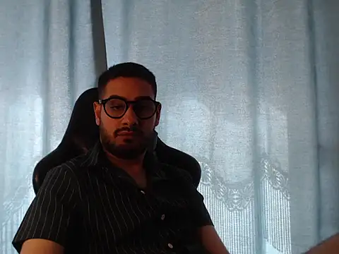 Snapshot of MajesticGOLD chatting on May 24, 7:35 am MajesticGOLD online show from May 24, 7:35 am