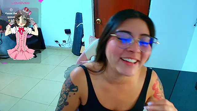 Snapshot of hanna_2026 chatting on July 17, 8:57 pm hanna 2026 online show from July 17, 8:57 pm