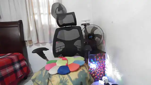 jenny milf69 online show from March 1, 7:15 pm