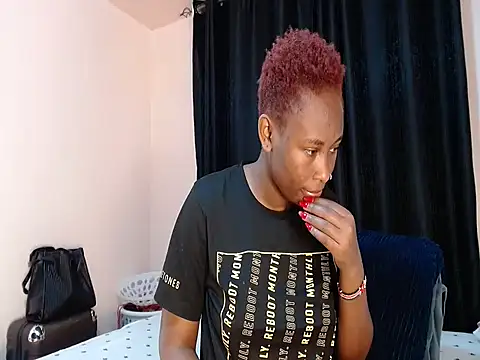 Sweetdeee online show from June 26, 2:43 pm