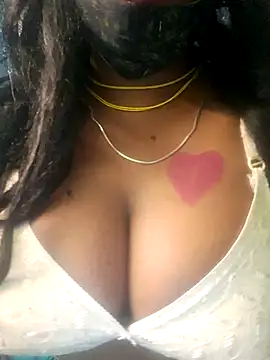 Snapshot of Tamil-ammukutty18 chatting on July 20, 5:44 am Tamil-ammukutty18 online show from July 20, 5:44 am