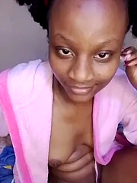 Sweetgirl263 online show from June 14, 11:40 pm