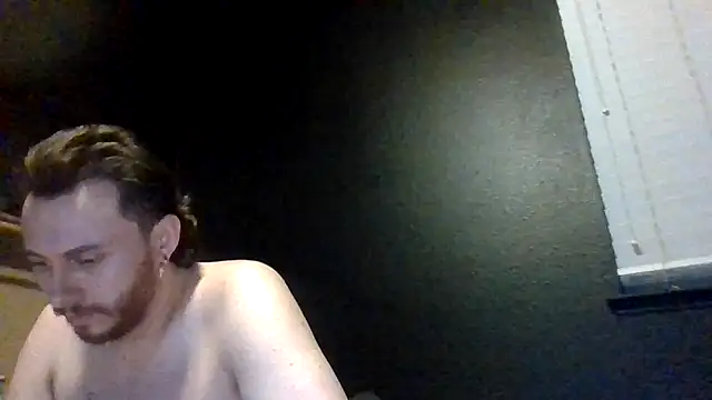 Snapshot of Tallhungcloudyyy chatting on June 7, 9:13 am Tallhungcloudyyy online show from June 7, 9:13 am
