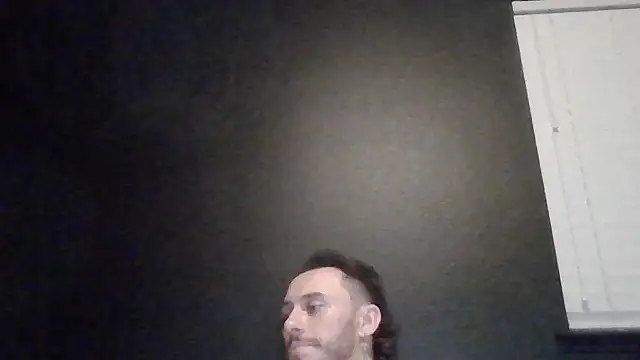 Snapshot of Tallhungcloudyyy chatting on June 20, 4:26 am Tallhungcloudyyy online show from June 20, 4:26 am