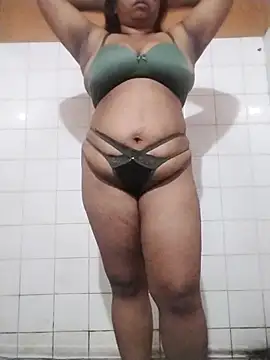 Bustylady90 online show from July 22, 1:47 pm