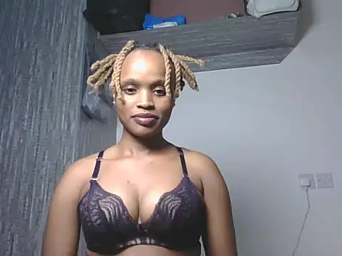 Tempting Ebony online show from June 25, 6:45 pm