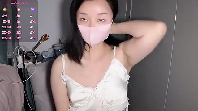 mengmeng-Zzz online show from May 29, 8:29 pm